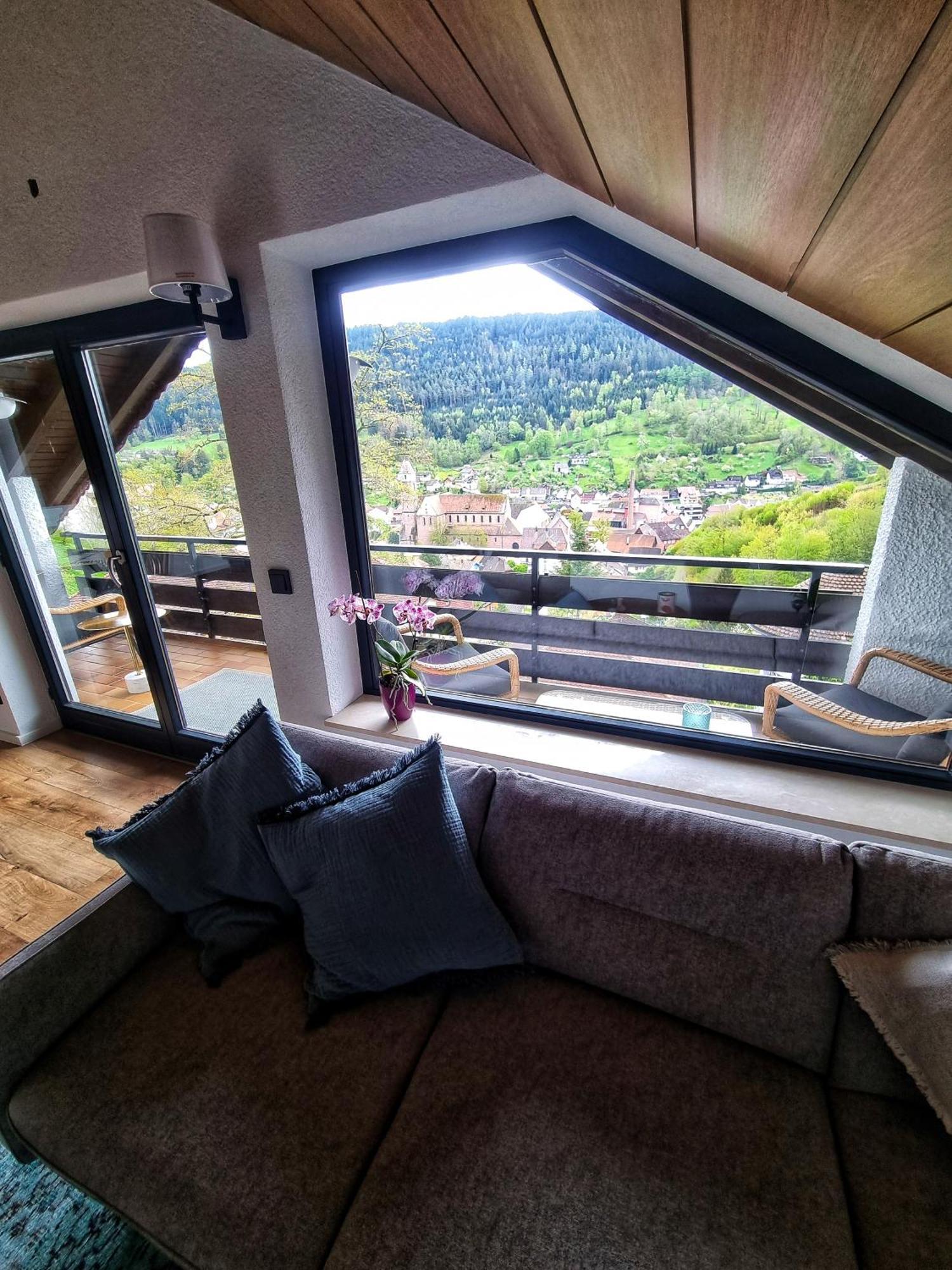 Апартаменты Miu'S Roof Альпирсбах Экстерьер фото